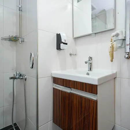 Bed & Breakfast Taksim Fidan *